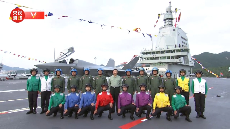 Xi_Inspects_China_s_Fujian_Carrier_with_Electromagnetic_Catapults video poster