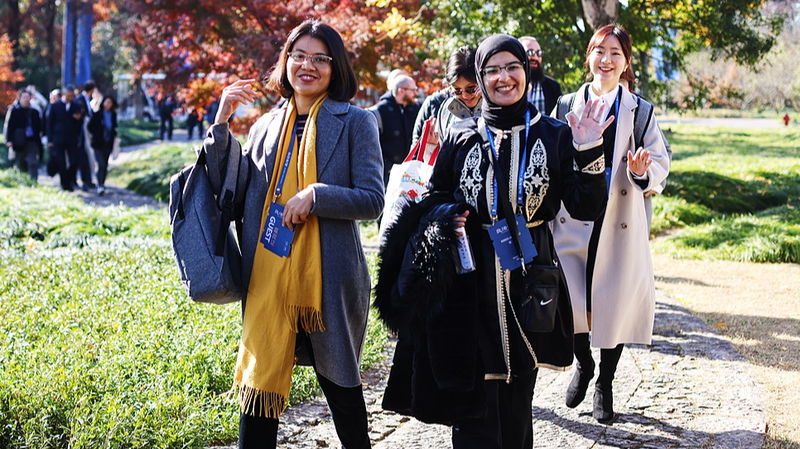 Xi_Urges_Young_Sinologists_to_Bridge_China_Global_Cultural_Ties