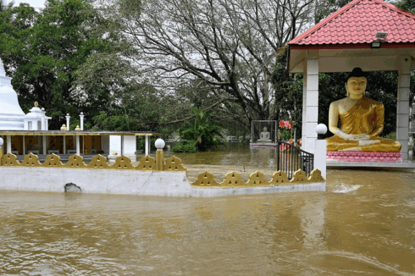 Asia_Flood_Crisis__Over_1_200_Dead_as_Relief_Efforts_Intensify