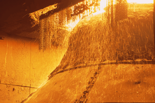 Canadian_Steel_Giant_Algoma_to_Cut_1_000_Jobs_Amid_U_S__Tariff_Pressures