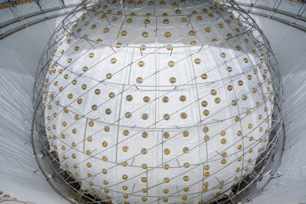 China_Emerges_as_Global_Leader_in_Scientific_Collaboration