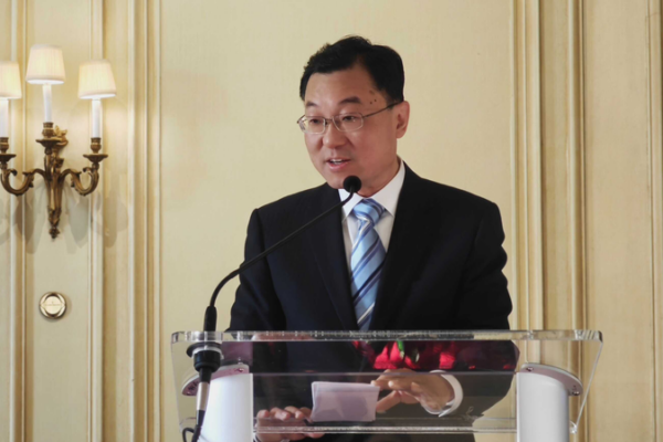 China_s_Envoy_Stresses_Head_of_State_Diplomacy__Economic_Plans_for_U_S__Ties