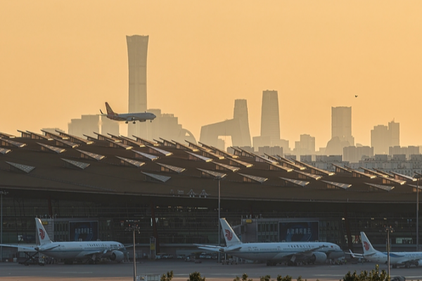 China_s_Private_Sector_Navigates_Growth_and_Challenges_in_2025