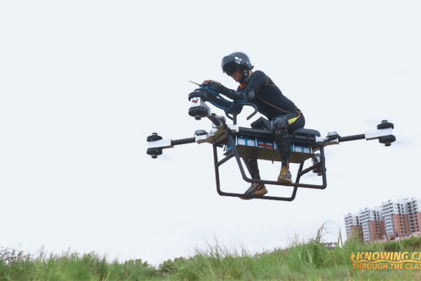 Chinese_Innovator_Soars_with__Magic_Cloud__Drone_Motorcycle