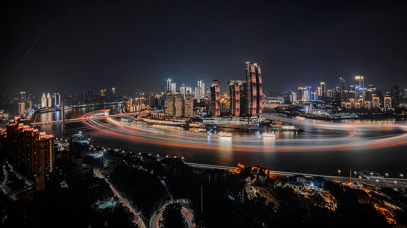 Chongqing_s_Chaotianmen_Port__Where_History_Meets_Modern_Skyline video poster