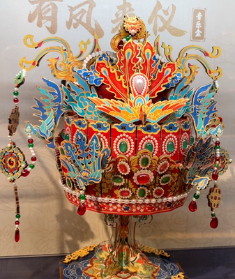 Crafting_History__DIY_Phoenix_Crown_Music_Box_Blends_Tradition_with_Modern_Creativity video poster