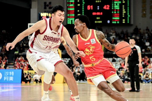 Guangsha_Lions_Dominate_Shanxi_in_CBA_Season_Opener