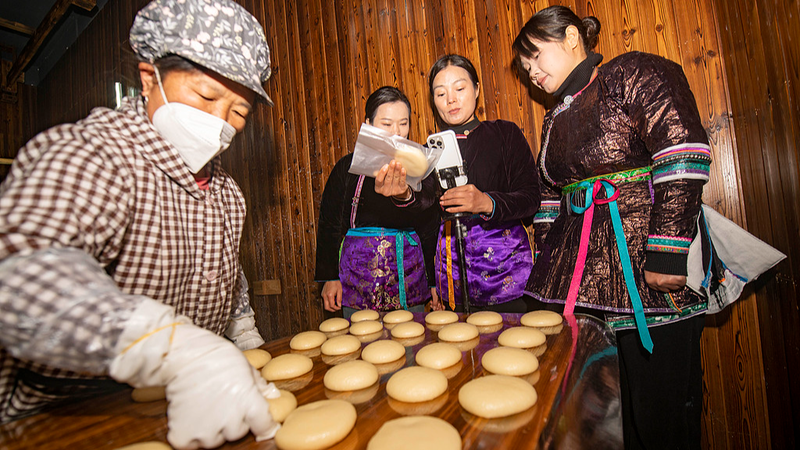 Guizhou_s_Dong_Village_Revives_Tradition_Through_Digital_Sales - Khabar Asia Guizhou_s_Dong_Village_Revives_Tradition_Through_Digital_Sales