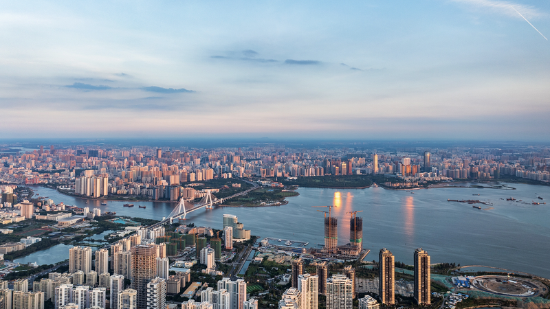 Hainan_Free_Trade_Port_Launches_Key_Customs_Overhaul_on_Dec_18 video poster