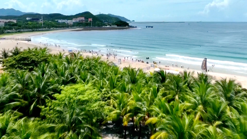 Hainan_Launches_New_Tourism_Rules_to_Boost_Global_Appeal video poster