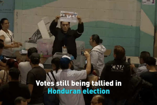 Honduras_Election_Hangs_in_Balance_as_Conservative_Gains_Ground video poster