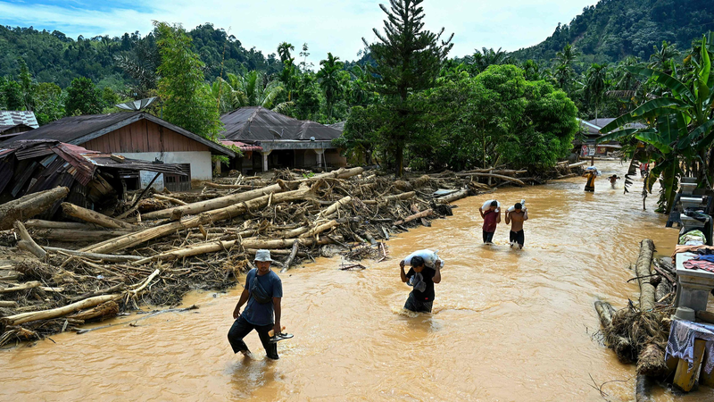 Indonesia_Floods__Death_Toll_Reaches_712_as_Sumatra_Grapples_with_Aftermath