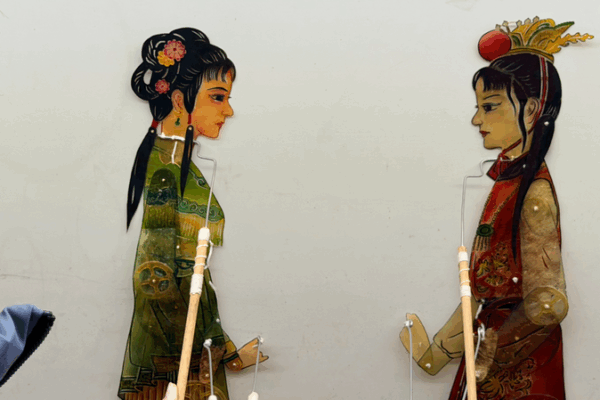 Multilingual__Dream_of_the_Red_Mansion__Shadow_Play_Debuts_in_Beijing