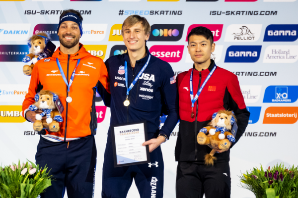 Ning_Zhongyan_Secures_Bronze_as_Jordan_Stolz_Shatters_1500m_Record