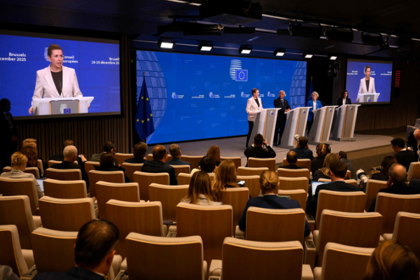 EU Approves €90B Loan for Ukraine, Sidesteps Russian Asset Use