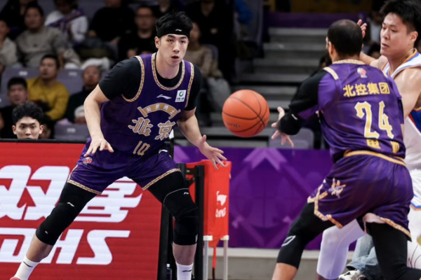 Royal_Fighters_Edge_Pioneers_in_Thriller_for_Second_CBA_Win_Under_Zhang_Qingpeng video poster