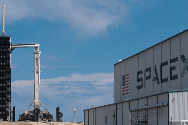 SpaceX_Launches_Latest_Starlink_Batch_Amid_Global_Connectivity_Push video poster