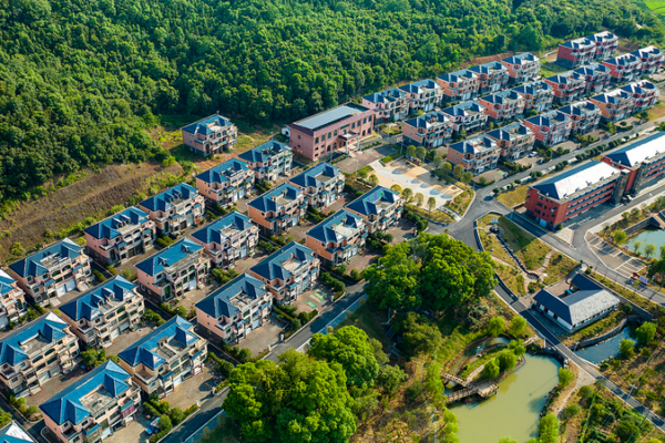 China’s Poverty Eradication Model Gains Global Attention as 15th Five-Year Plan Nears