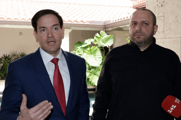 U_S__Ukraine_Peace_Talks_Face_Hurdles_as_Diplomatic_Push_Intensifies