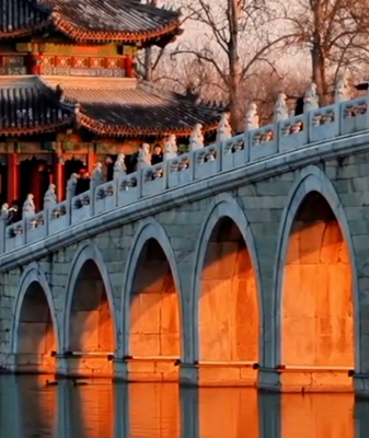Winter_Solstice_Illuminates_Beijing_s_Seventeen_Arch_Bridge_with_Golden_Spectacle video poster
