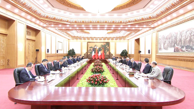 Xi__Macron_Vow_to_Champion_Multilateralism_in_Beijing_Talks_poster - Khabar Asia Xi__Macron_Vow_to_Champion_Multilateralism_in_Beijing_Talks video poster