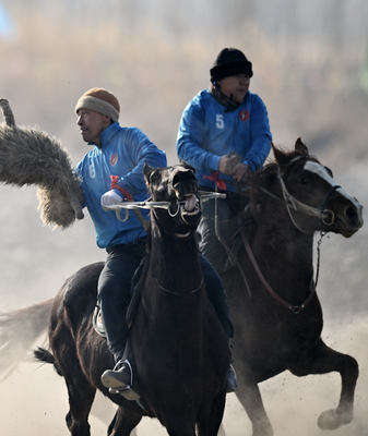 Xinjiang_s_Buzkashi_Revival_Spurs_Rural_Growth_and_Cultural_Pride video poster
