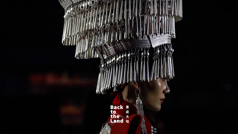 Yi_Cultural_Heritage_Shines_on_Modern_Runway_in_Southwest_China - Khabar Asia Yi_Cultural_Heritage_Shines_on_Modern_Runway_in_Southwest_China