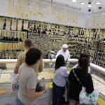 2025_Gold_Price_Surge_Reshapes_UAE_Investment_and_Retail_Trends