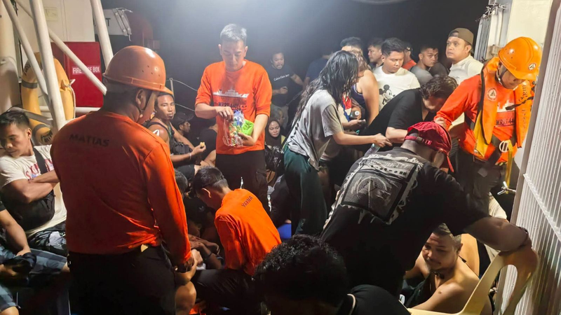 7_Dead_as_Philippine_Ferry_Sinks_with_Over_350_Aboard