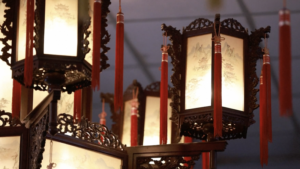 Artisans_Illuminate_Spring_Festival_Traditions_with_Handcrafted_Lanterns video poster