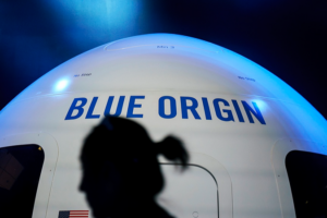 Blue_Origin_Shifts_Focus_to_Lunar_Missions__Pauses_New_Shepard_Flights