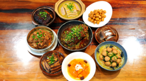 Chengdu_s_Nine_Bowl_Feast_Demand_Surges_Ahead_of_2026_Spring_Festival
