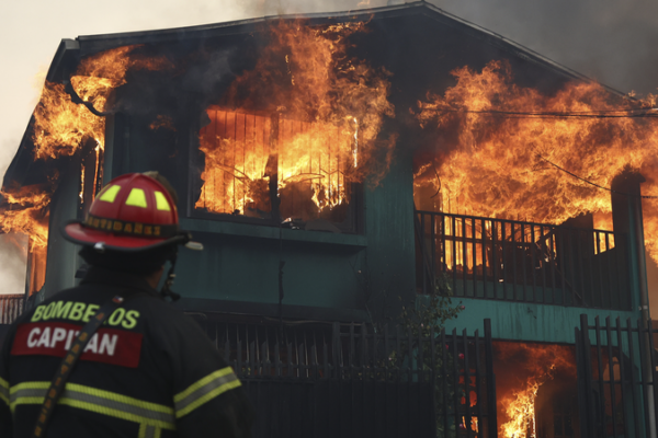 Chile_Wildfires_Claim_18_Lives__State_of_Emergency_Declared_in_Southern_Regions