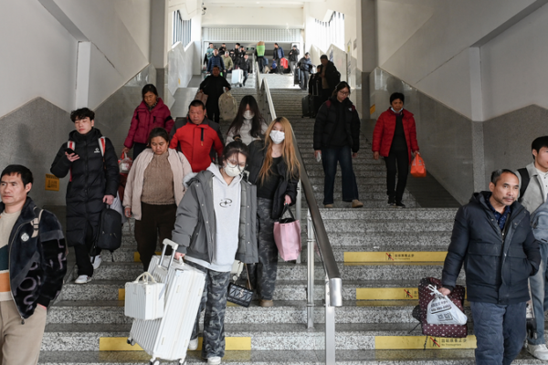 China_Braces_for_Historic_Spring_Festival_Travel_Surge_in_2026