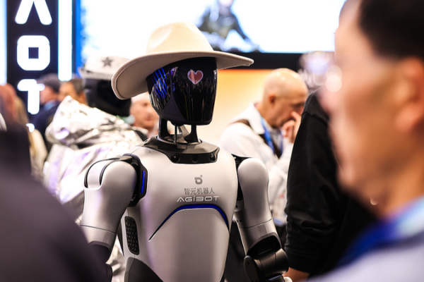 China_Dominates_2025_Humanoid_Robot_Production__Surpasses_U_S__Competitors