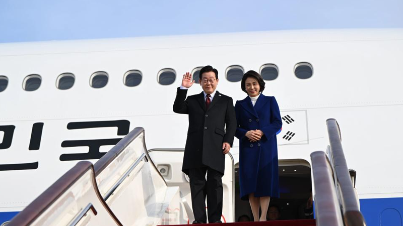 China_ROK_Relations_Enter_New_Era_with_Presidential_Visit