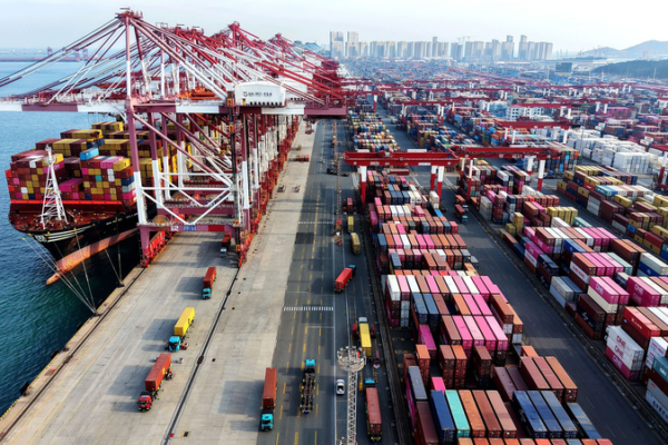 China_s_Economic_Resilience_Anchors_Global_Growth_Amid_Rising_Risks__CGTN_Poll_Reveals