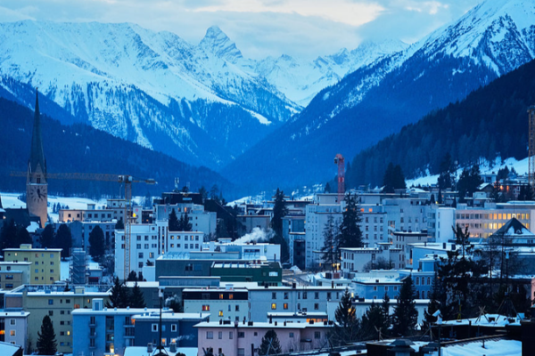 Davos_2026__Global_Leaders_Confront_Tariffs__Tech_Shifts