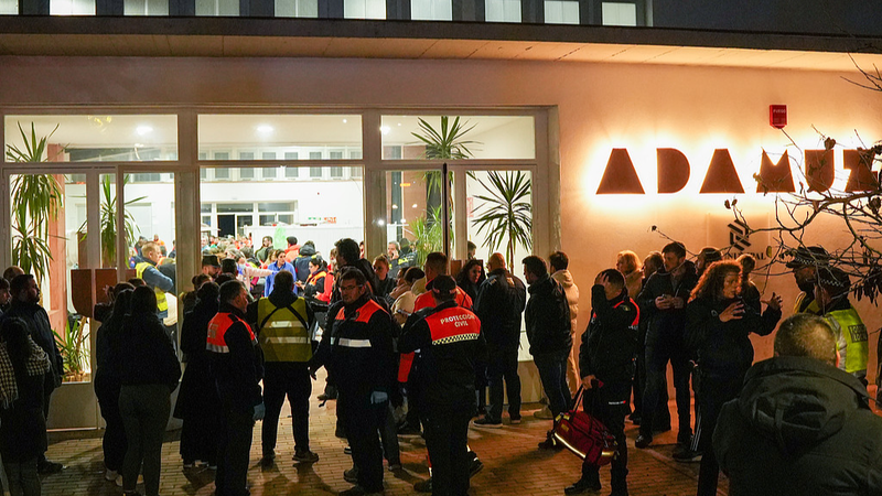 Deadly_Train_Derailment_in_Spain_Kills_Over_20__Injures_Hundreds video poster