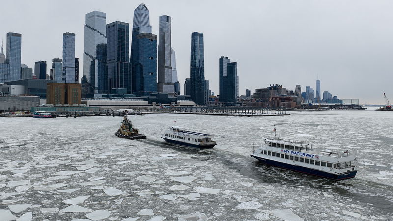 Eastern_U_S__Winter_Storm_Claims_Lives__Disrupts_Millions