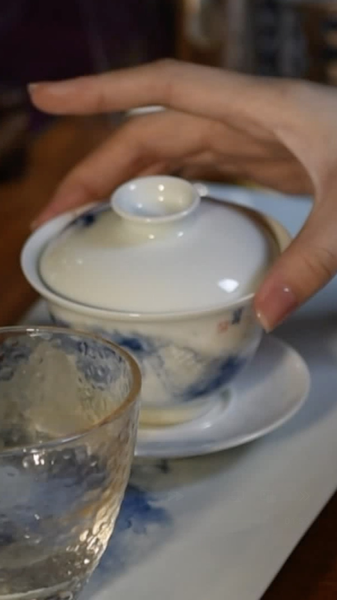 From_Ming_Dynasty_to_Afternoon_Delight__Tea_Bridges_China_UK_Cultural_Ties video poster