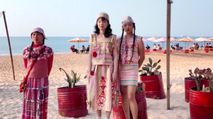 Hainan_Fashion_Show_Spotlights_Li_Ethnic_Heritage_in_2026 video poster