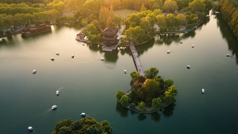 Hefei_s_Xiaoyaojin_Park_Shines_as_2026_Spring_Festival_Gala_Sub_Venue video poster