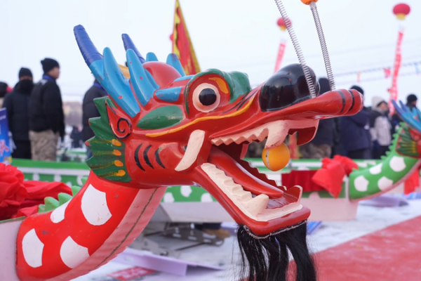 Ice_Dragon_Boat_Racing_Thrives_in_Xinjiang_s_Winter_Festival video poster