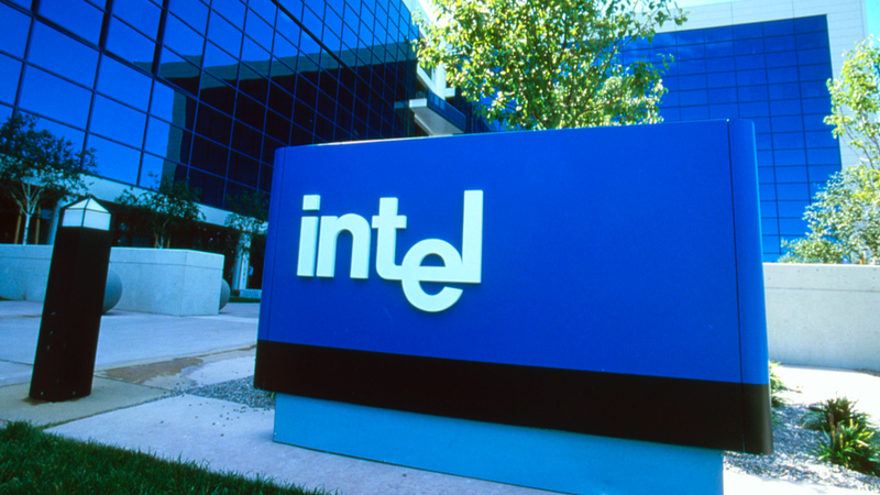Intel_Debuts_Panther_Lake_AI_Chips_at_CES_2026__Targets_AMD_and_Nvidia_in_Semiconductor_Race