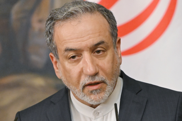 Iran_Vows_to_Defend_Sovereignty_Amid_Rising_Tensions_with_US_Over_Protests