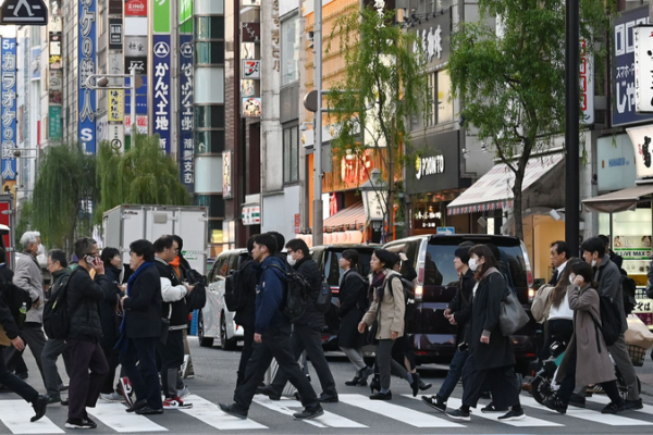 Japan_Shares_Tumble_Amid_China_s_Rare_Earth_Export_Curbs