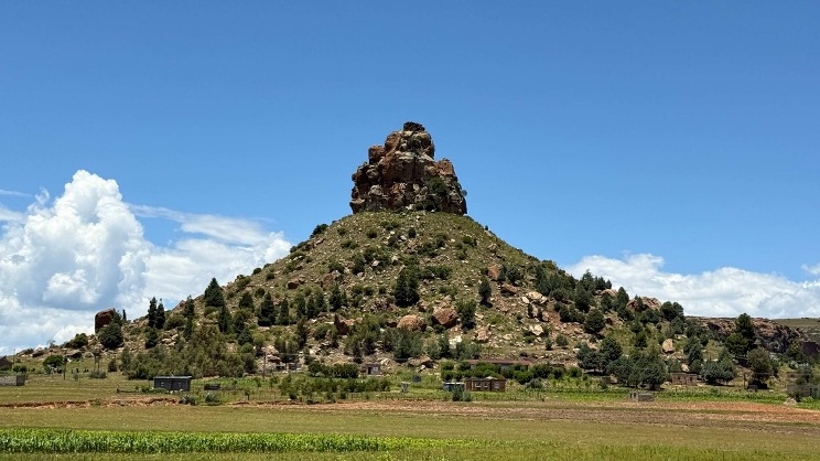 Lesotho_s_Mount_Qiloane__A_Cultural_and_Natural_Icon