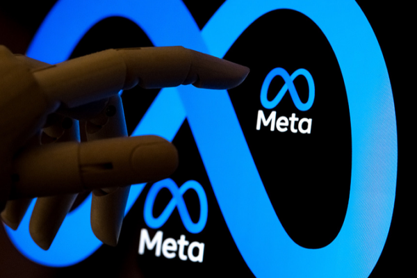 Meta_Suspends_Teen_Access_to_AI_Characters_Globally_Amid_Safety_Overhaul