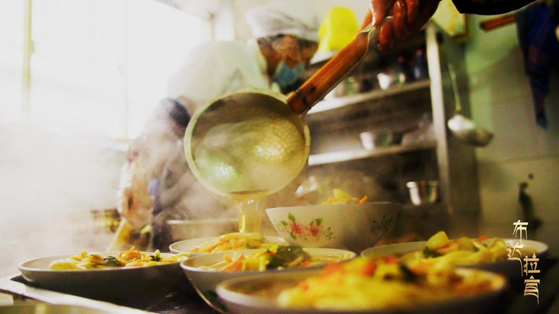 Morning_Warmth__Xizang_s_Traditional_Breakfast_Culture_Thrives_in_2026